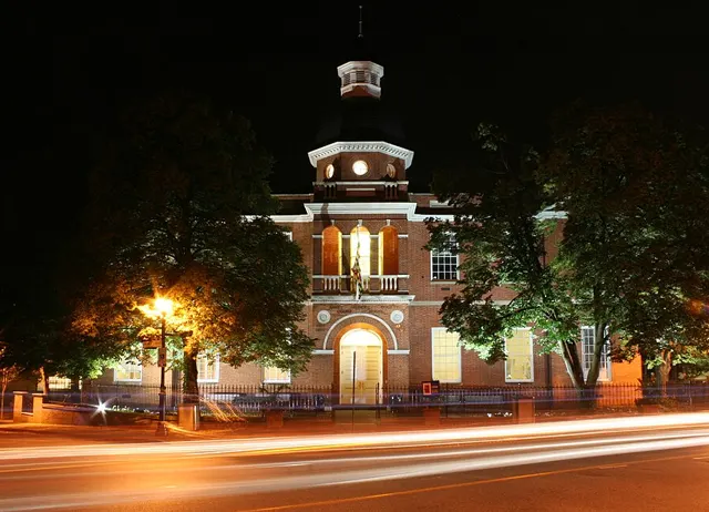 Mobile Locksmith Express providing locksmith services in Anne Arundel County