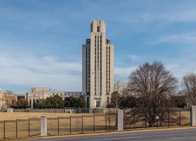 Mobile Locksmith Express providing locksmith services in Bethesda